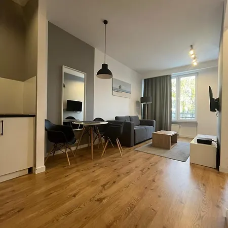 Lubmarex1 Slawinska 508 * Warsaw